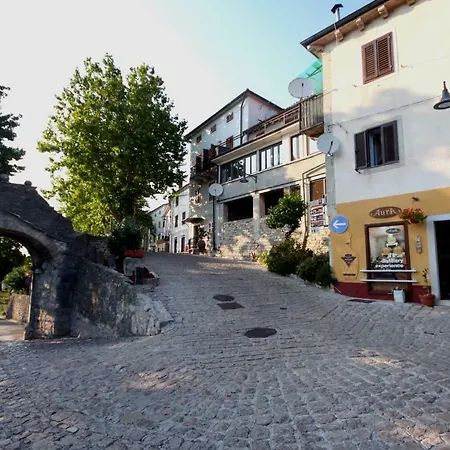 Apartman Bastion *
